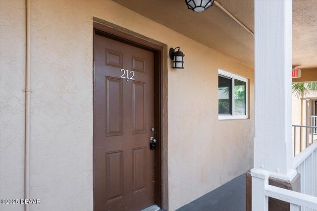 411 N Halifax Ave Apt 212, Daytona Beach, FL 32118