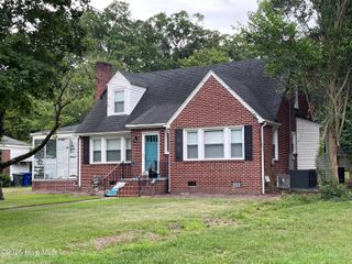 1910 E 4th Street, Greenville, NC 27858