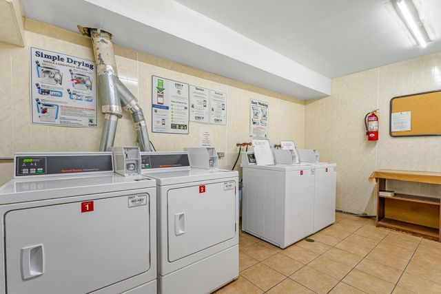 245 N Mill Road 9C, Addison, IL 60101