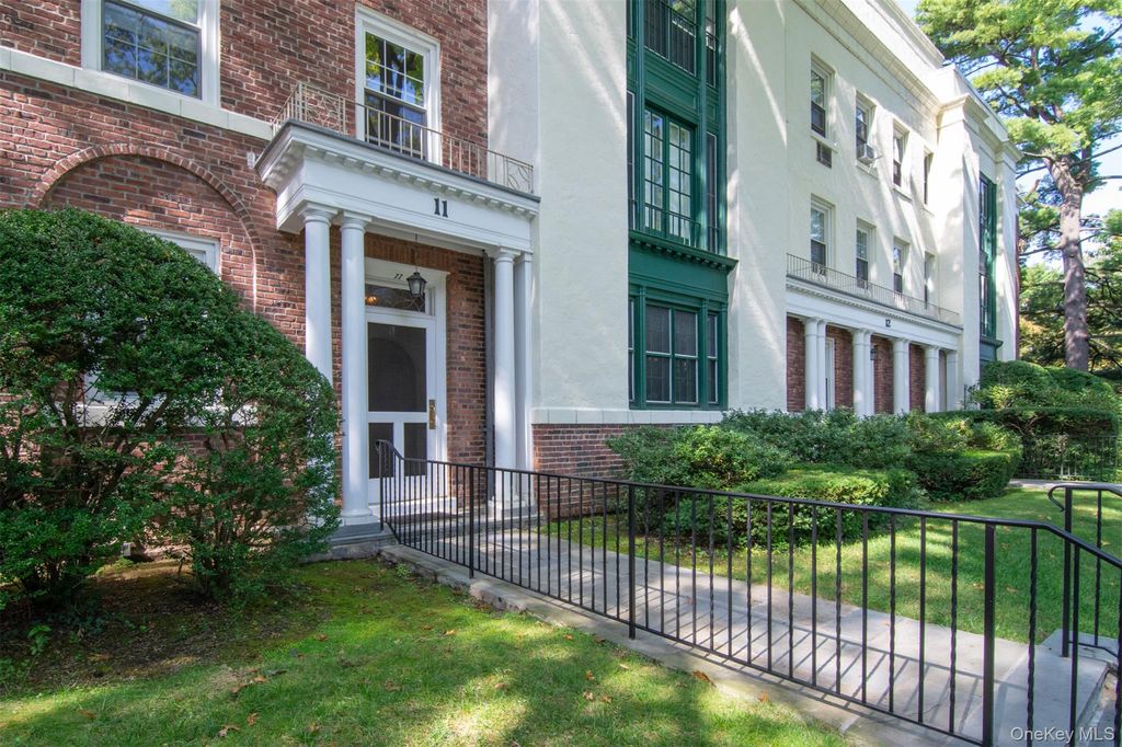 11 Brooklands 3i, Bronxville, NY 10708 — photo 2