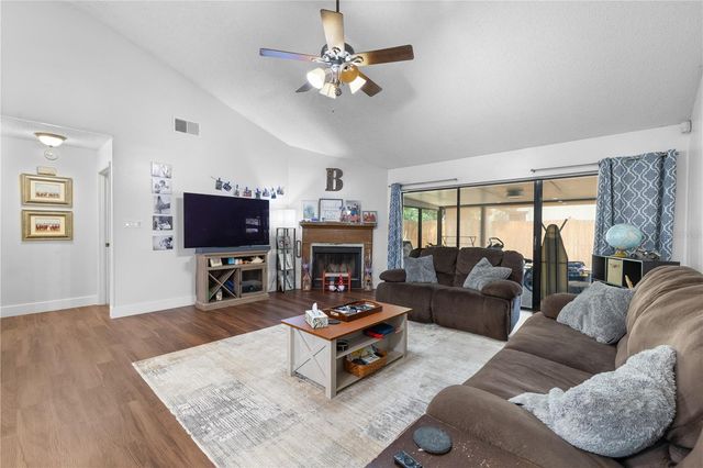 1062 MCKINNON AVENUE, Oviedo, FL 32765