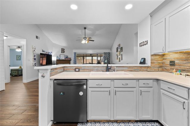 1062 MCKINNON AVENUE, Oviedo, FL 32765