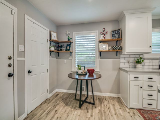 2505 Fenestra Drive, Dallas, TX 75228