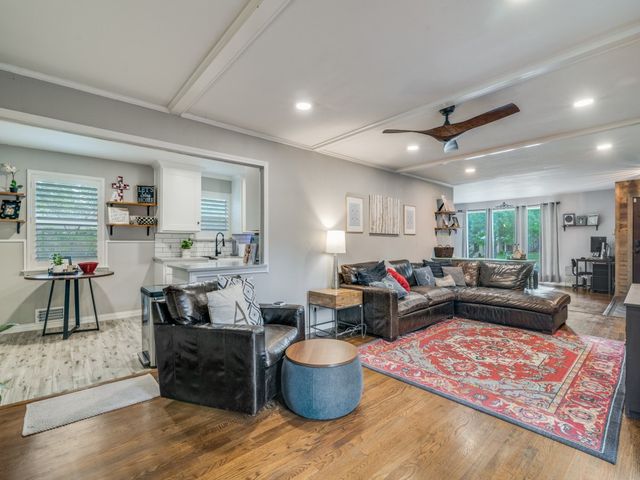 2505 Fenestra Drive, Dallas, TX 75228