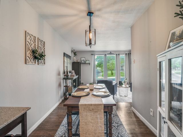 2505 Fenestra Drive, Dallas, TX 75228