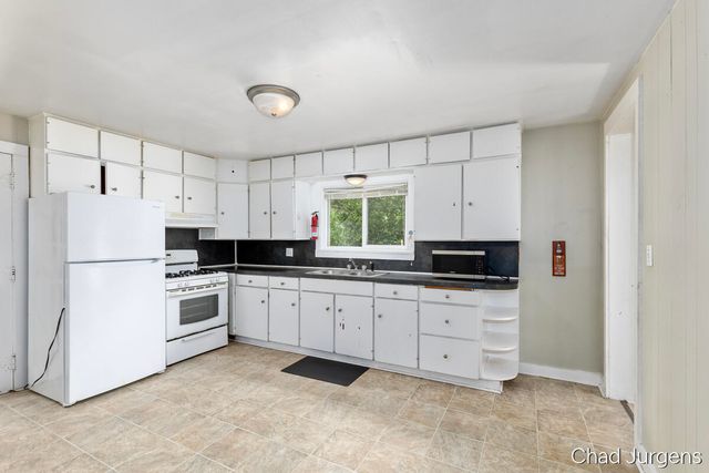 516 N Michigan Avenue, Big Rapids, MI 49307