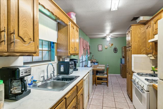 410 W Pine St Street, Edgewood, TX 75117