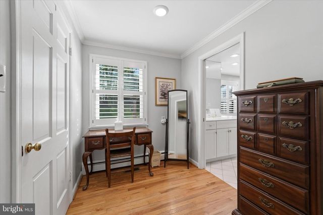 1 OAK TREE LN, Malvern, PA 19355