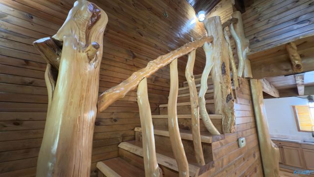 1505 Pleasant Valley Road, Rainbow City, AL 35906