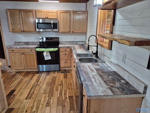 1505 Pleasant Valley Road, Rainbow City, AL 35906