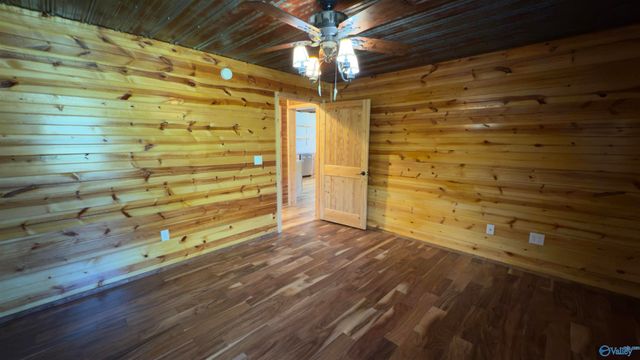 1505 Pleasant Valley Road, Rainbow City, AL 35906