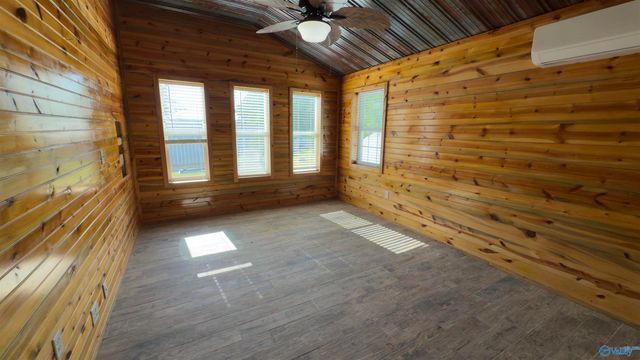 1505 Pleasant Valley Road, Rainbow City, AL 35906