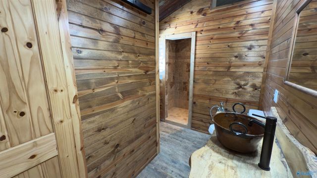 1505 Pleasant Valley Road, Rainbow City, AL 35906