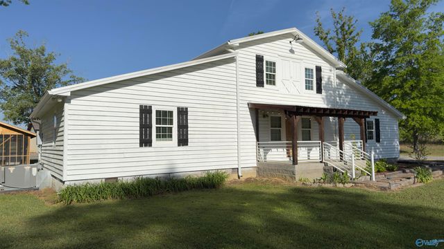 1505 Pleasant Valley Road, Rainbow City, AL 35906