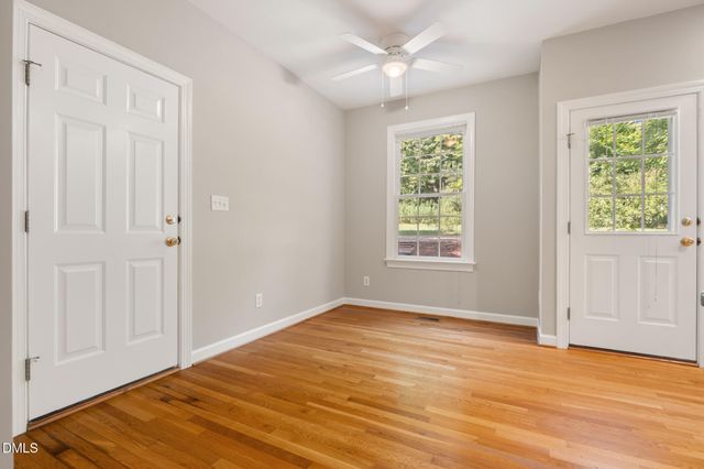 209 Cobblestone Drive, Chapel Hill, NC 27516