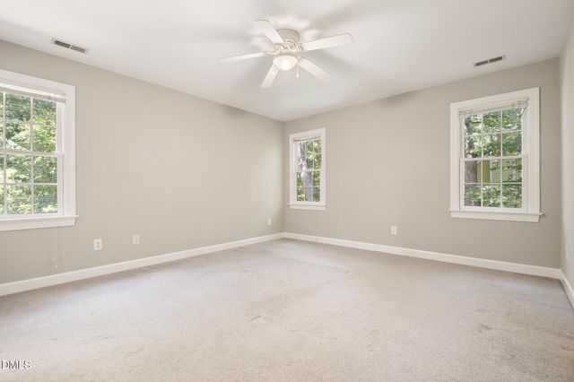 209 Cobblestone Drive, Chapel Hill, NC 27516
