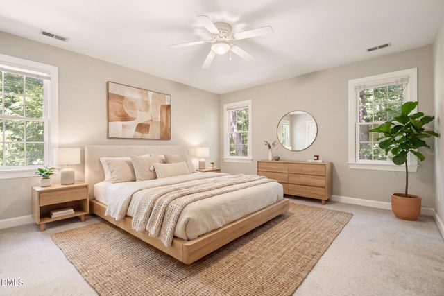 209 Cobblestone Drive, Chapel Hill, NC 27516
