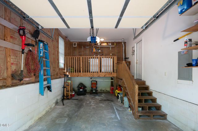 209 Cobblestone Drive, Chapel Hill, NC 27516