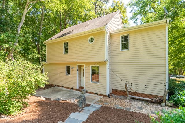209 Cobblestone Drive, Chapel Hill, NC 27516