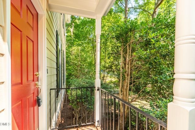 209 Cobblestone Drive, Chapel Hill, NC 27516