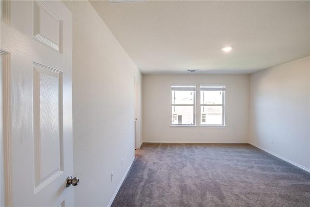 172 Purple Sandpiper LN, Leander, TX 78642