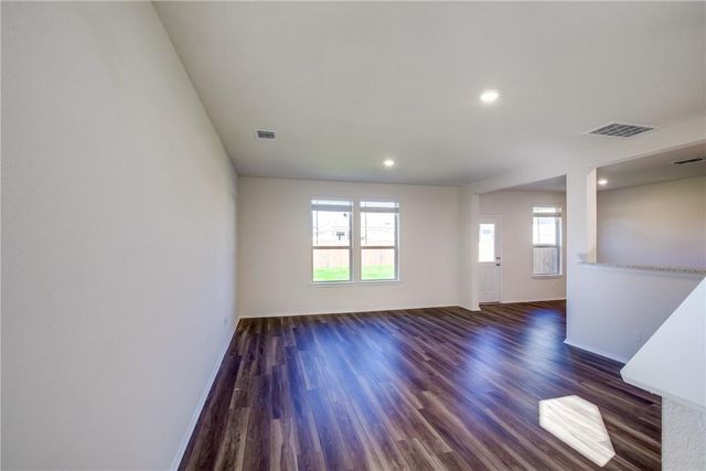 172 Purple Sandpiper LN, Leander, TX 78642