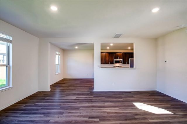 172 Purple Sandpiper LN, Leander, TX 78642
