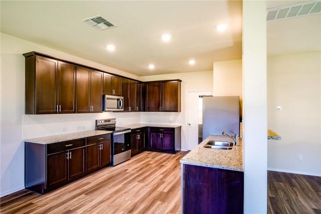 172 Purple Sandpiper LN, Leander, TX 78642