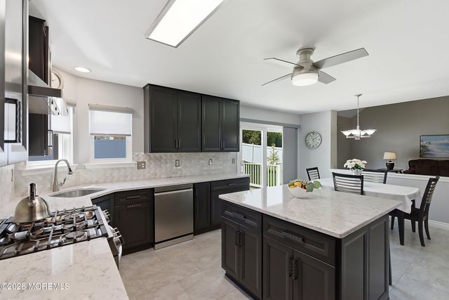 184 Barracuda Road, Manahawkin, NJ 08050