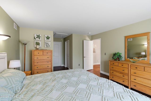 184 Barracuda Road, Manahawkin, NJ 08050