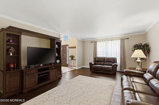 184 Barracuda Road, Manahawkin, NJ 08050