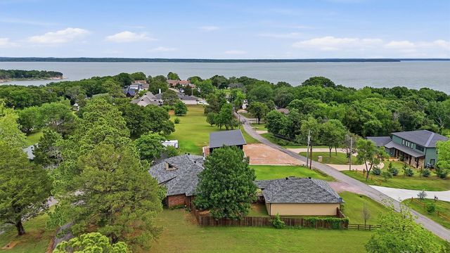 66 Tucker Street, Pottsboro, TX 75076