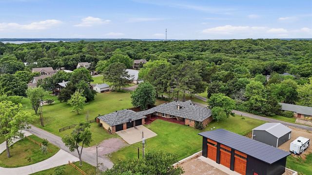 66 Tucker Street, Pottsboro, TX 75076