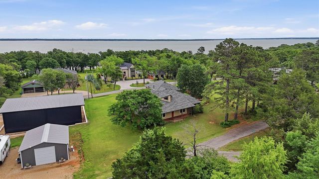 66 Tucker Street, Pottsboro, TX 75076