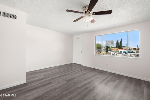 10445 OMEGA Circle, El Paso, TX 79924