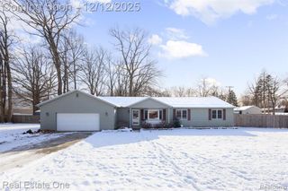 22155 Maplelawn Avenue, Taylor, MI 48180