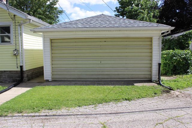1216 E 3Rd Street, Mishawaka, IN 46544