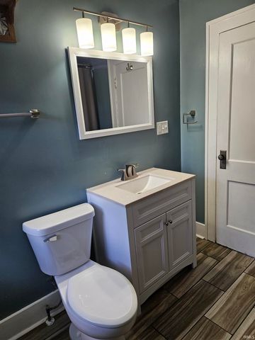 1216 E 3Rd Street, Mishawaka, IN 46544