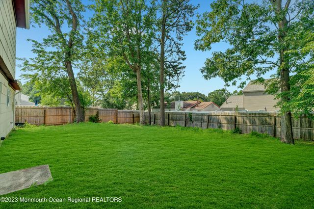 103 Barnegat Boulevard S, Barnegat, NJ 08005