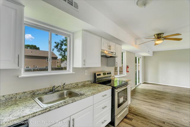 103 Barnegat Boulevard S, Barnegat, NJ 08005