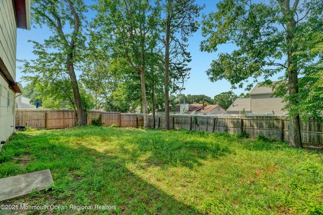 103 Barnegat Boulevard S, Barnegat, NJ 08005