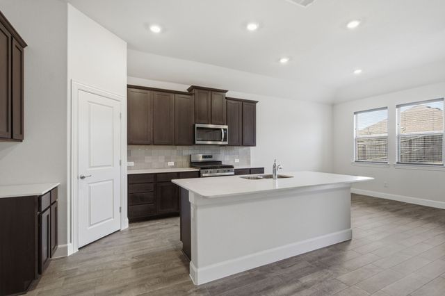 11136 Gold Pan Trail, Aubrey, TX 76227