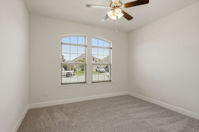 11136 Gold Pan Trail, Aubrey, TX 76227