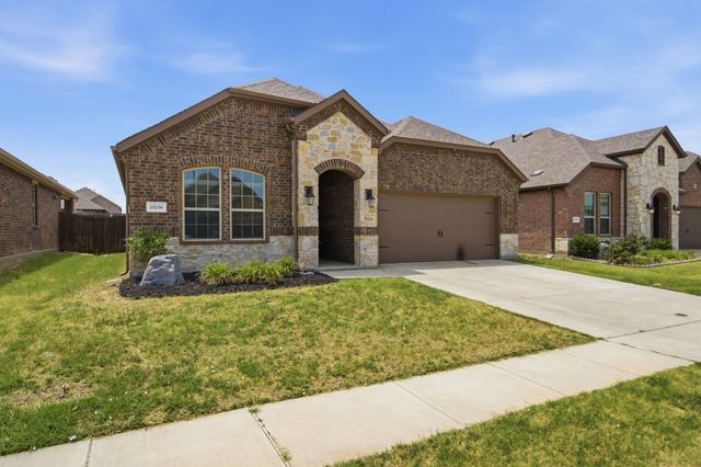 11136 Gold Pan Trail, Aubrey, TX 76227