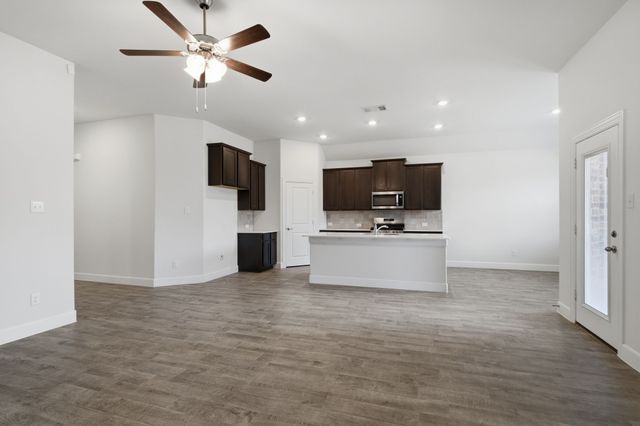 11136 Gold Pan Trail, Aubrey, TX 76227