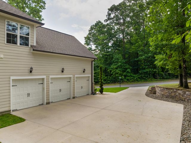 2415 Anchor Trail, Signal Mountain, TN 37377