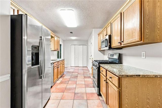 26 Boones Ridge Drive SE, Acworth, GA 30102