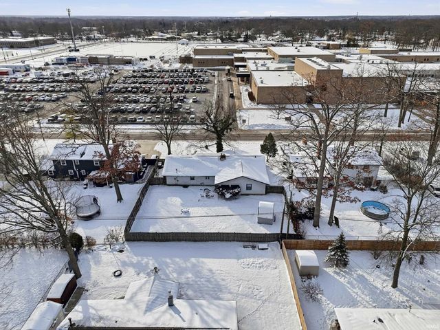 4615 Fairlawn Pass, Fort Wayne, IN 46815