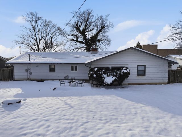 4615 Fairlawn Pass, Fort Wayne, IN 46815