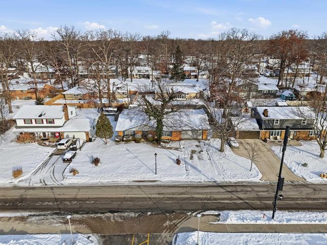 4615 Fairlawn Pass, Fort Wayne, IN 46815